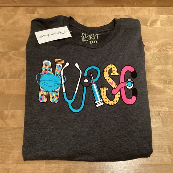 “Nurse”To a Tee Charcoal Grey Colorful Graphic Tee  Sz XL NWT - Picture 1 of 4